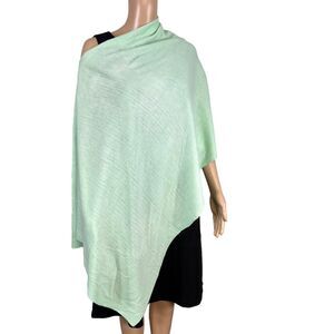 Gena Womens Poncho Sweater Luxuriously Soft Pale Mint Green Pullover Lightweight